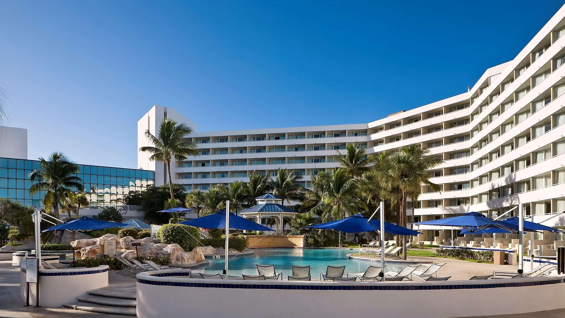 Resort Melia Nassau Beach